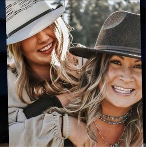 Meet your Posher, Jenna